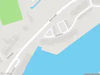 Ambulance met grote spoed naar de IJsselzoom in Capelle aan den IJssel