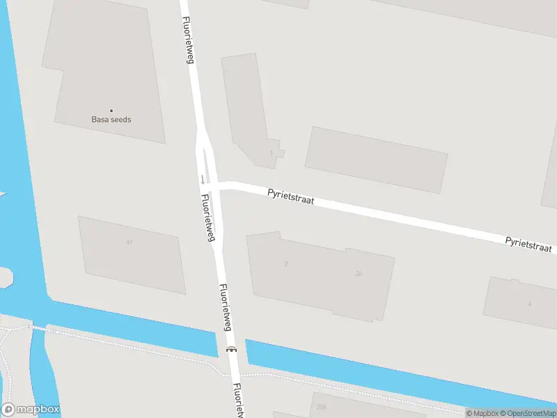 Ambulance met gepaste spoed naar de Pyrietstraat in Alkmaar
