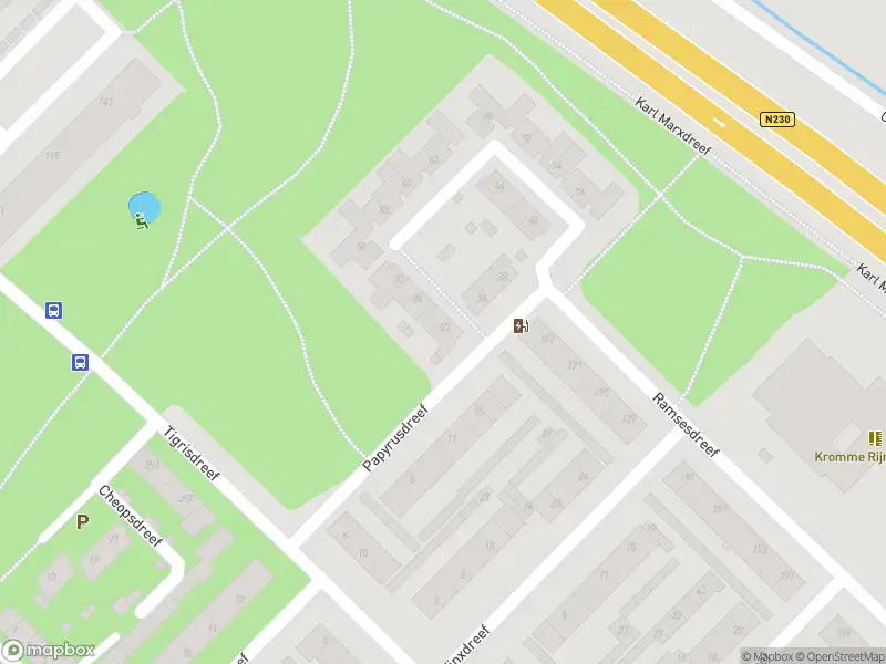 Brandweer met gepaste spoed naar de Papyrusdreef in Utrecht vanwege een buitenbrand