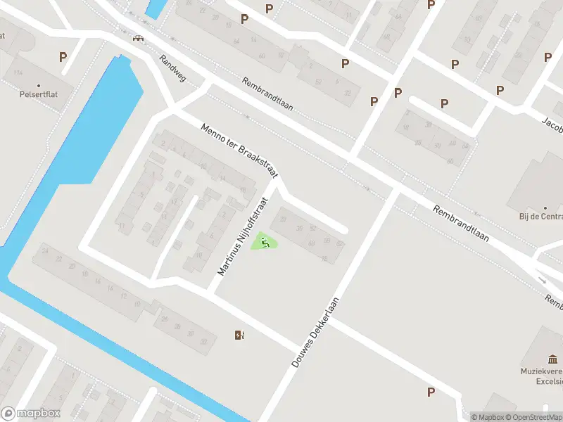 Ambulance met gepaste spoed naar de Menno ter Braakstraat in Papendrecht