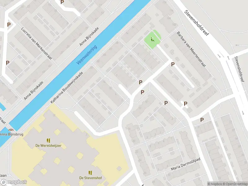 Ambulance met gepaste spoed naar de Aagje Dekenstraat in Leiden
