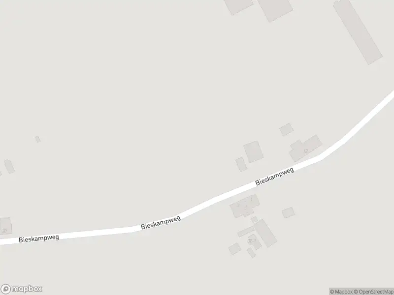 Ambulance met grote spoed naar de Bieskampweg in Weert