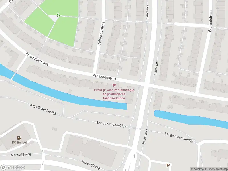 Ambulance met gepaste spoed naar de Amazonestraat in Spijkenisse