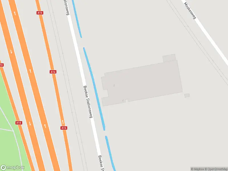 Politie met grote spoed naar de Beekse Stationsweg in Prinsenbeek vanwege letsel