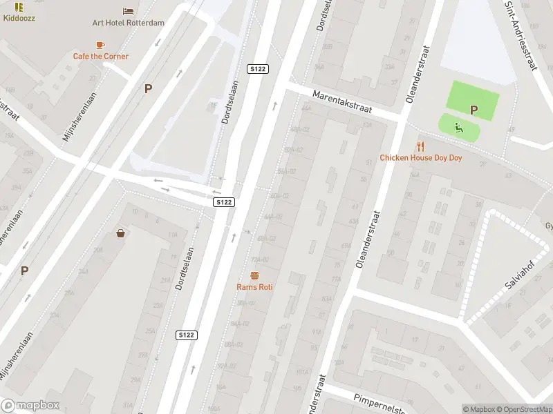 Ambulance met gepaste spoed naar de Dordtselaan in Rotterdam
