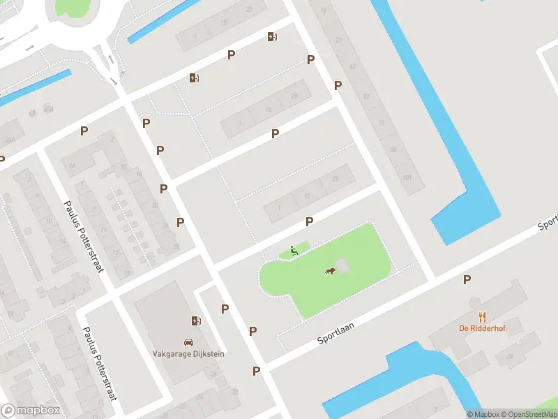 Ambulance met gepaste spoed naar de Memlinckstraat in Maassluis