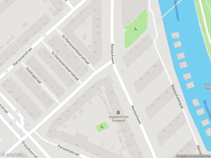 Ambulance met grote spoed naar de Steven Hoogendijkstraat in Rotterdam