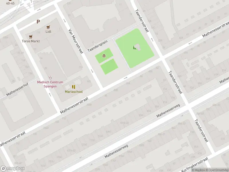 Ambulance met grote spoed naar de Mathenesserstraat in Rotterdam