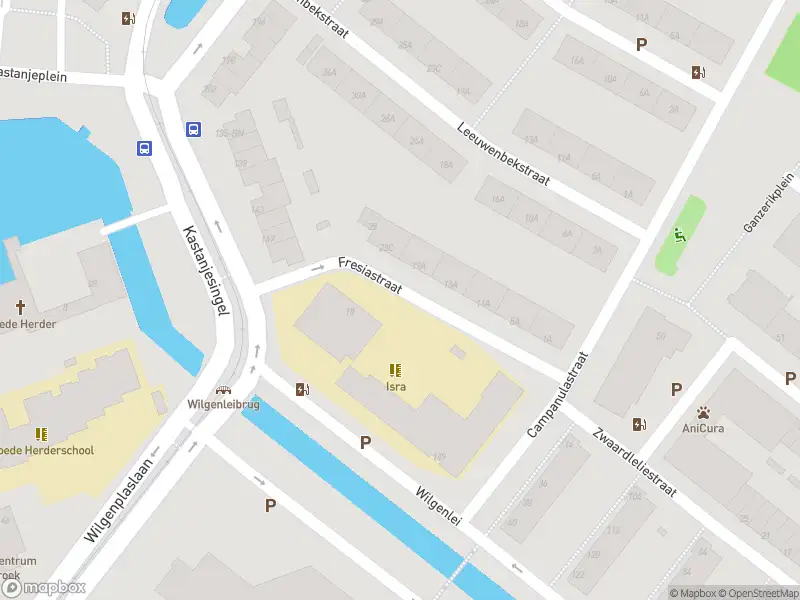 Ambulance met grote spoed naar de Fresiastraat in Rotterdam