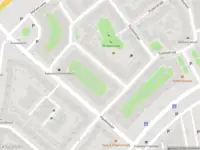 Ambulance met gepaste spoed naar de Zwanenplein in Amsterdam