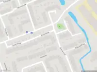Ambulance met grote spoed naar de Buizerdhoek in Spijkenisse
