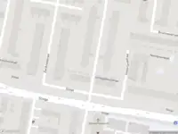 Ambulance met grote spoed naar de Schuddebeursstraat in Rotterdam