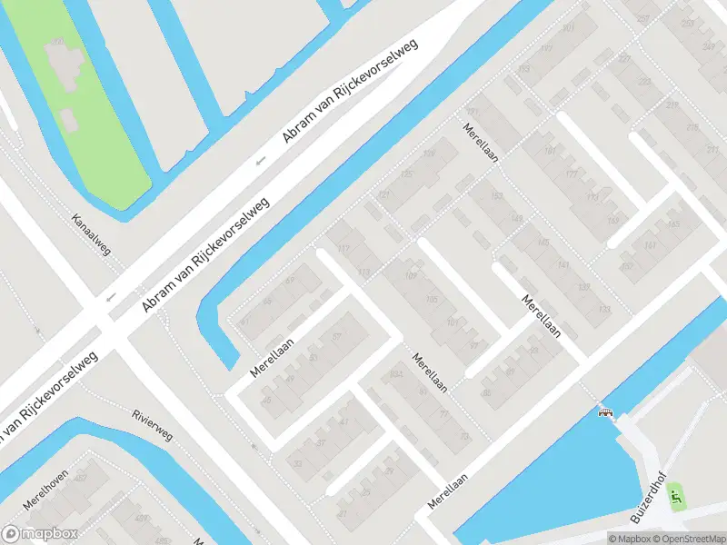 Ambulance met grote spoed naar de Merellaan in Capelle aan den IJssel