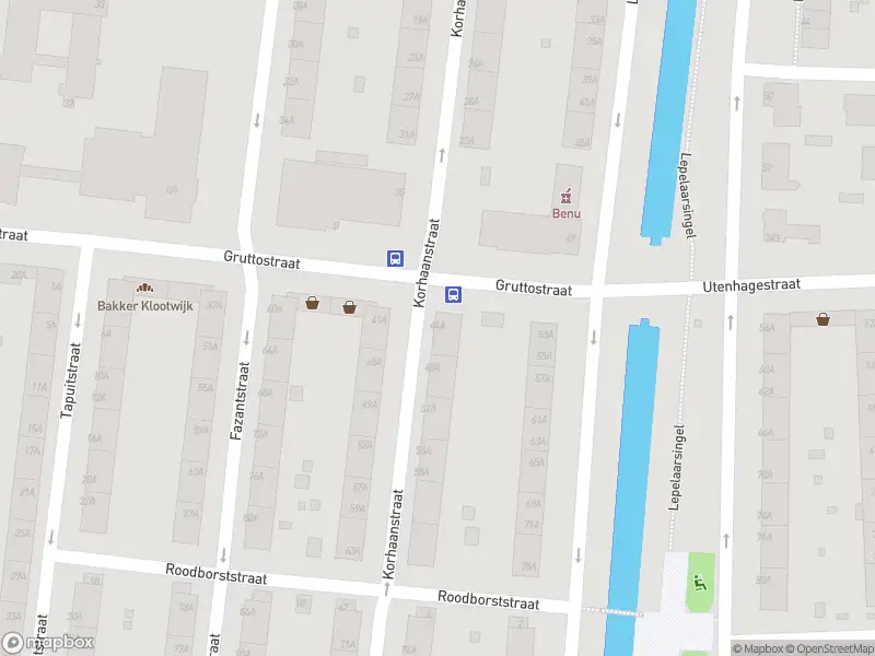Ambulance met gepaste spoed naar de Korhaanstraat in Rotterdam