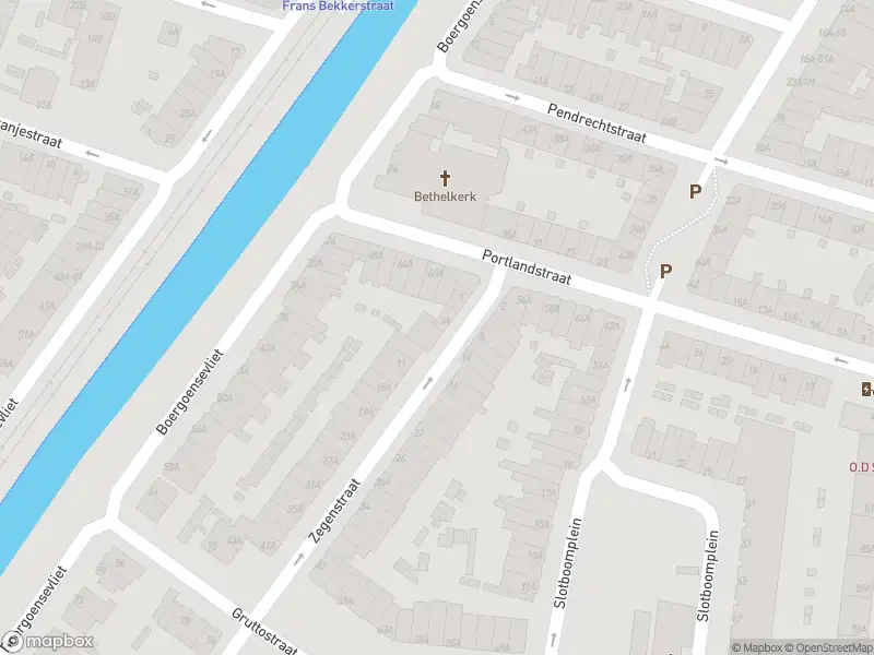 Ambulance met grote spoed naar de Zegenstraat in Rotterdam