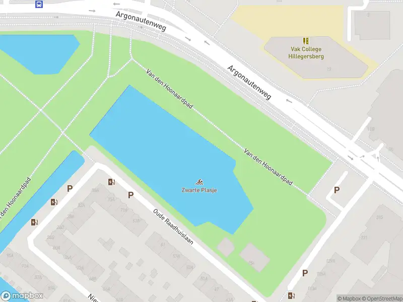 Brandweer met gepaste spoed naar de Bergse Rechter Rottekade in Rotterdam