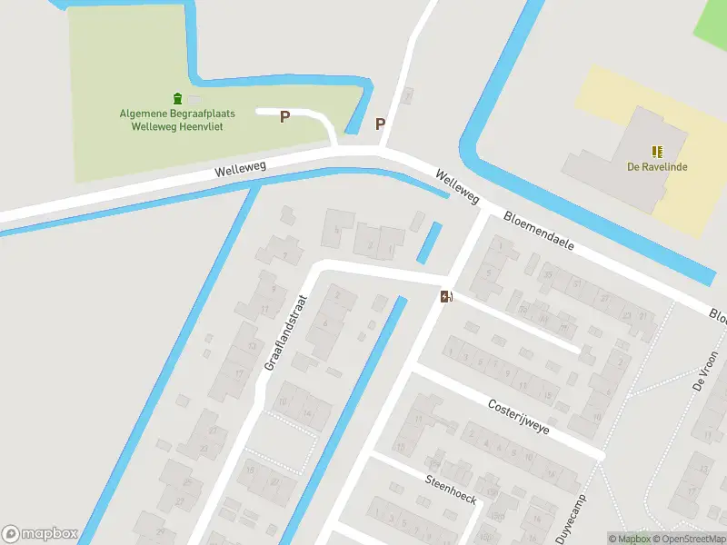 Ambulance met grote spoed naar de Graaflandstraat in Heenvliet