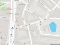 Ambulance met gepaste spoed naar de Korte Singelstraat in Schiedam