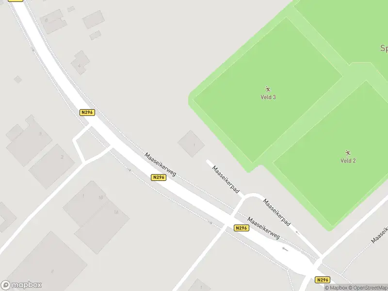 Brandweer met gepaste spoed naar de Maaseikerpad in Susteren vanwege een buitenbrand
