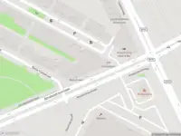 Brandweer met gepaste spoed naar de Amstelstroomlaan in Amsterdam