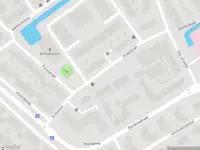 Ambulance met gepaste spoed naar de Arubastraat in Delft