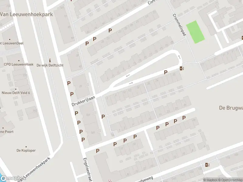 Ambulance met grote spoed naar de Engelsestraat in Delft