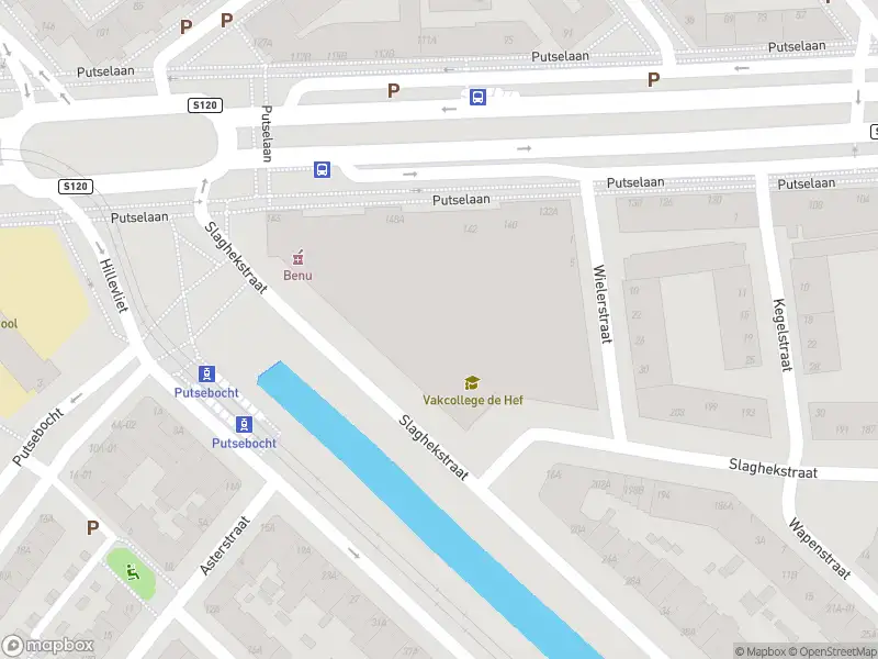 Ambulance met gepaste spoed naar de Slaghekstraat in Rotterdam