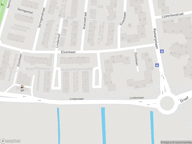 Ambulance met grote spoed naar de Elzenhof in Enkhuizen