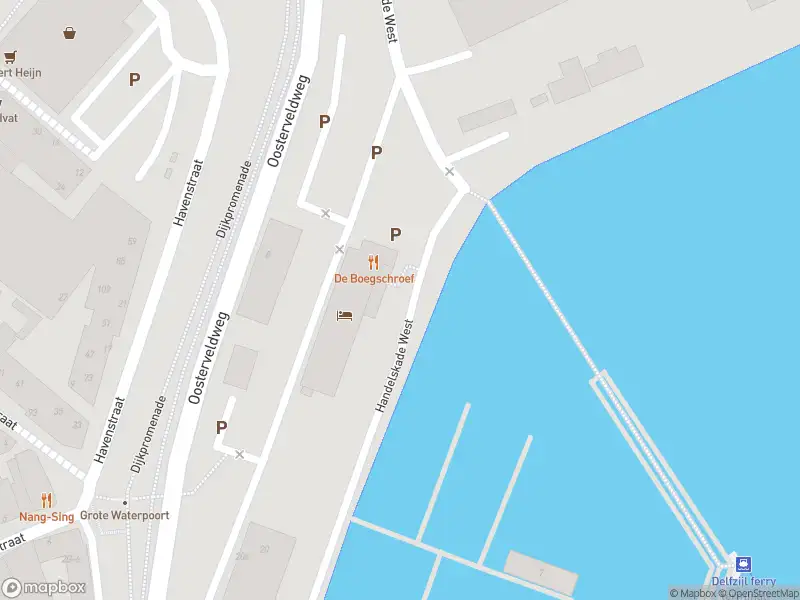 Brandweer met gepaste spoed naar de Handelskade West in Delfzijl