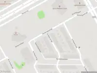 Ambulance met grote spoed naar de 2e Kekerstraat in Amsterdam