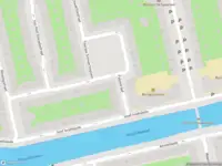 Brandweer met grote spoed naar de Paletstraat in Amsterdam