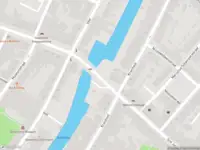 Ambulance met gepaste spoed naar de Sint Jorisbrug in Dordrecht