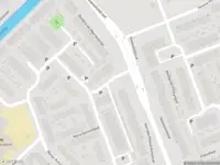Ambulance met gepaste spoed naar de Belle van Zuylenstraat in Leiden