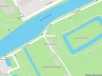 Ambulance met grote spoed naar de Cronesteyn in Leiden