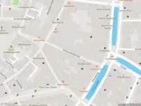 Brandweer met gepaste spoed naar de Sacramentsstraat in Leeuwarden vanwege afgaan rookmelder