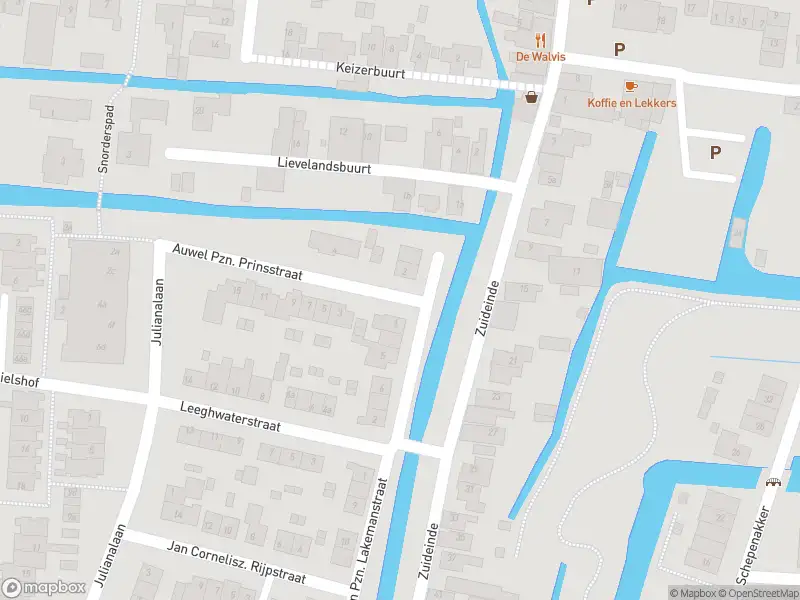 Ambulance met gepaste spoed naar de Auwel Pzn. Prinsstraat in De Rijp
