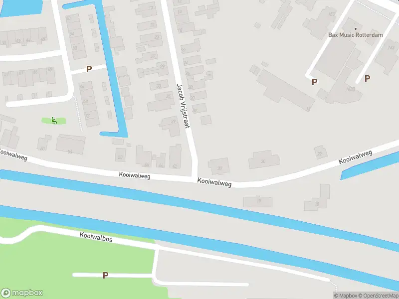 Ambulance met grote spoed naar de Kooiwalweg in Barendrecht
