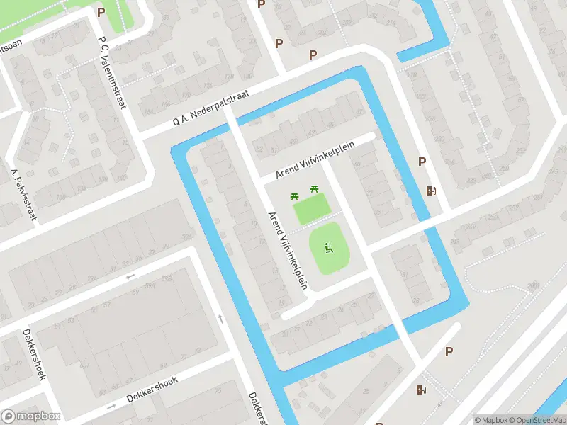 Ambulance met gepaste spoed naar de Arend Vijfvinkelplein in 's-Gravenhage