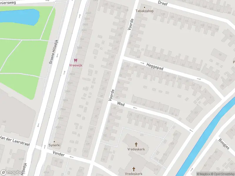 Ambulance met grote spoed naar de Voorde in Rotterdam
