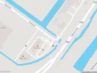 Ambulance met grote spoed naar de Fogostraat in Amsterdam