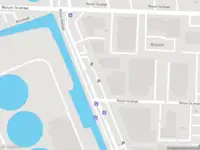 Ambulance met grote spoed naar de Rivium Westlaan in Capelle aan den IJssel