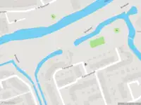 Ambulance met grote spoed naar de Breekade in Spijkenisse
