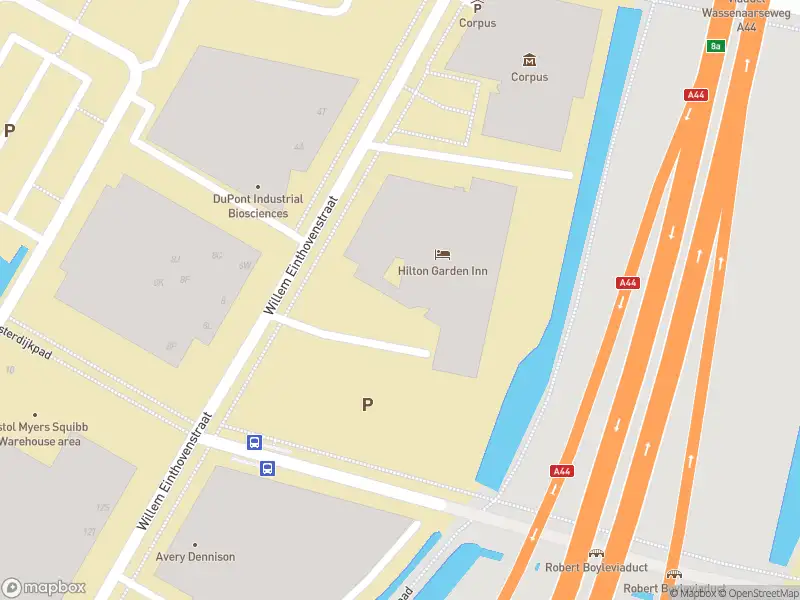 Ambulance met gepaste spoed naar de Willem Einthovenstraat in Oegstgeest