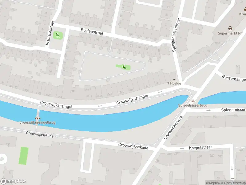 Ambulance met grote spoed naar de Crooswijksesingel in Rotterdam