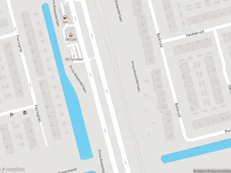 Ambulance met grote spoed naar de Prins Alexanderlaan in Rotterdam