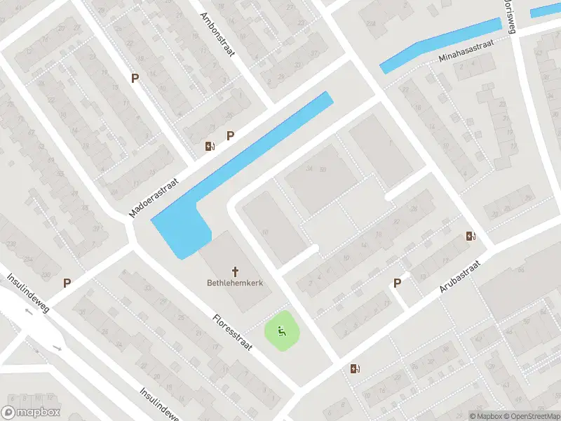 Ambulance met gepaste spoed naar de Riouwstraat in Delft
