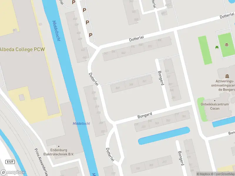 Ambulance met grote spoed naar de Bongerd in Capelle aan den IJssel