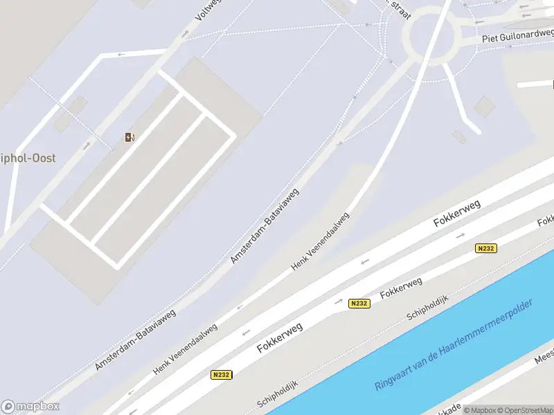 Brandweer met grote spoed naar de Amsterdam-Bataviaweg in Schiphol vanwege afgaan automatisch brandalarm