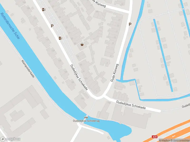 Ambulance met gepaste spoed naar de Oudedijkse Schiekade in Rotterdam