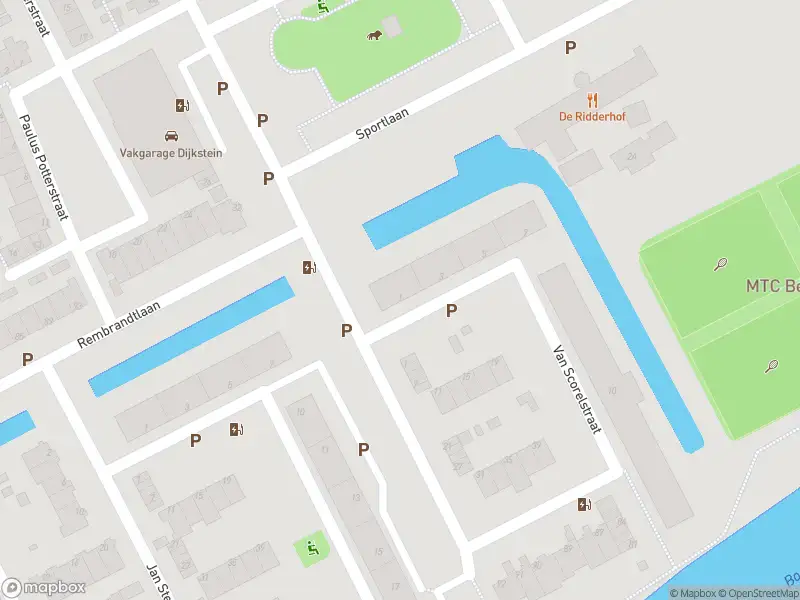 Ambulance met gepaste spoed naar de Van Scorelstraat in Maassluis